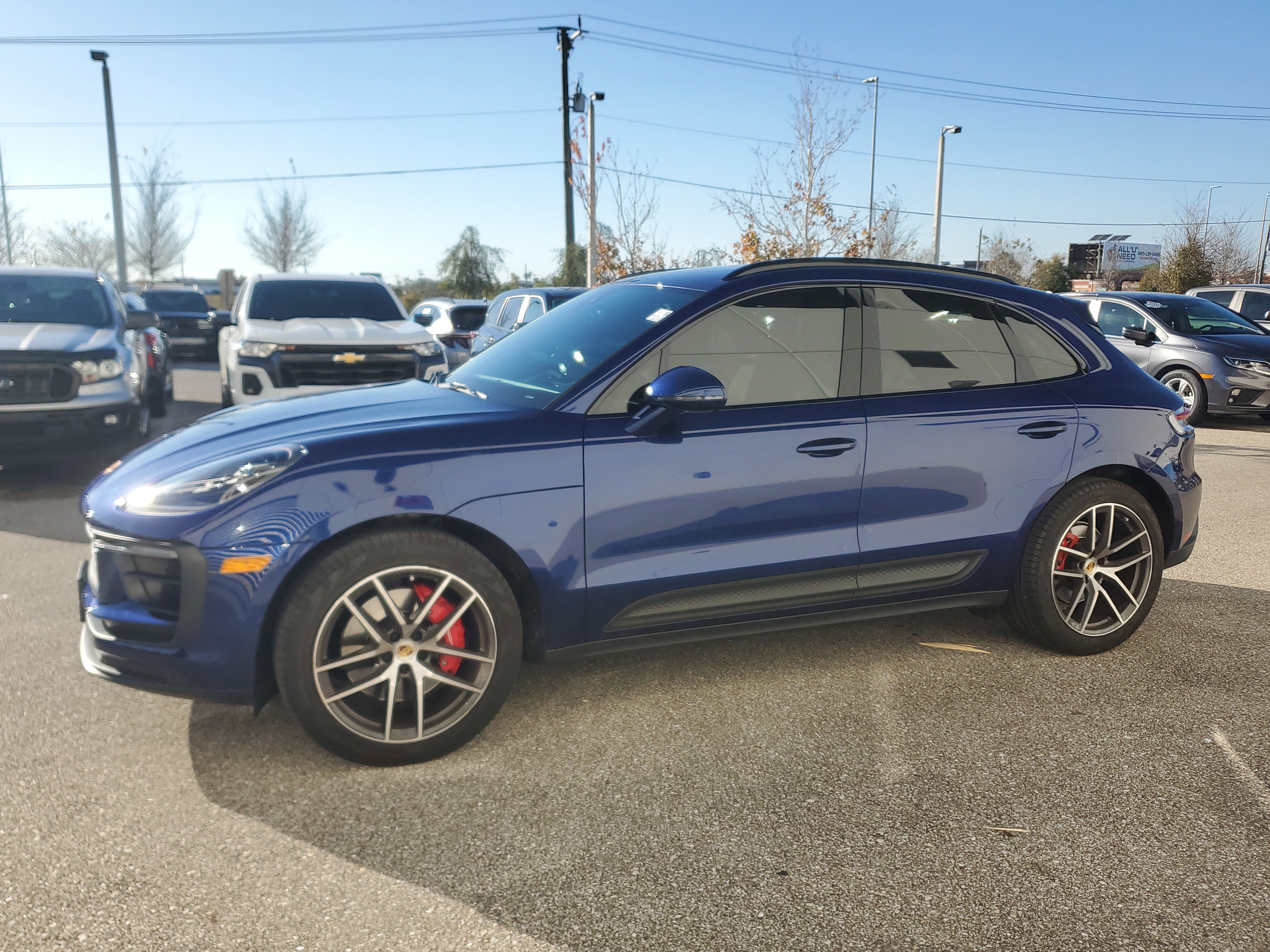 Used 2022 Porsche Macan S image 3