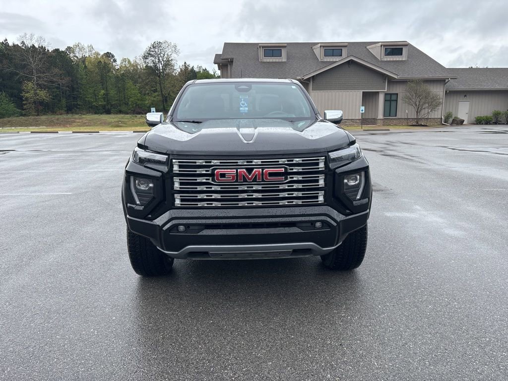 Used 2024 GMC Canyon Denali image 7