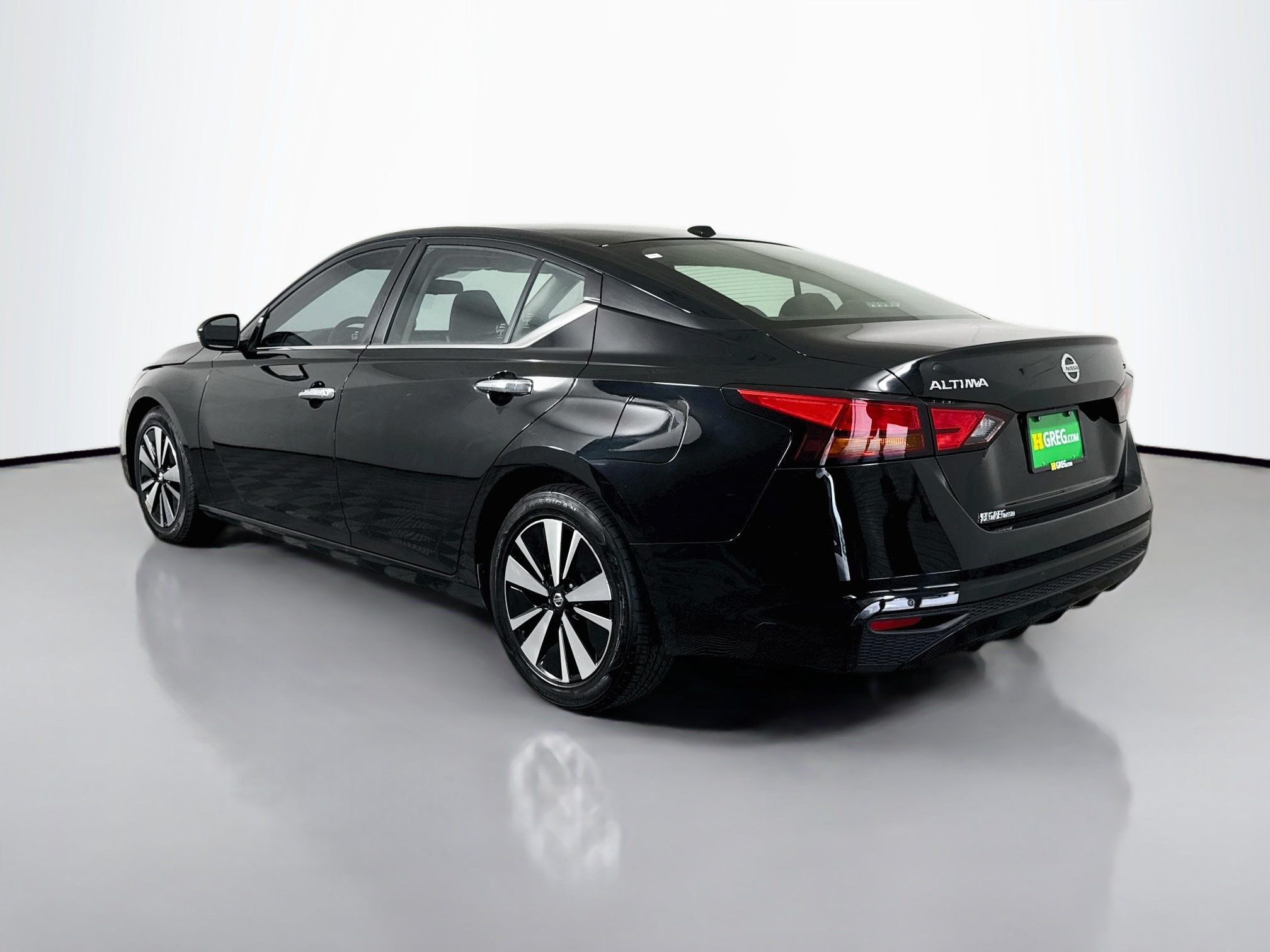 Used 2022 Nissan Altima 2.5 SV FWD image 7