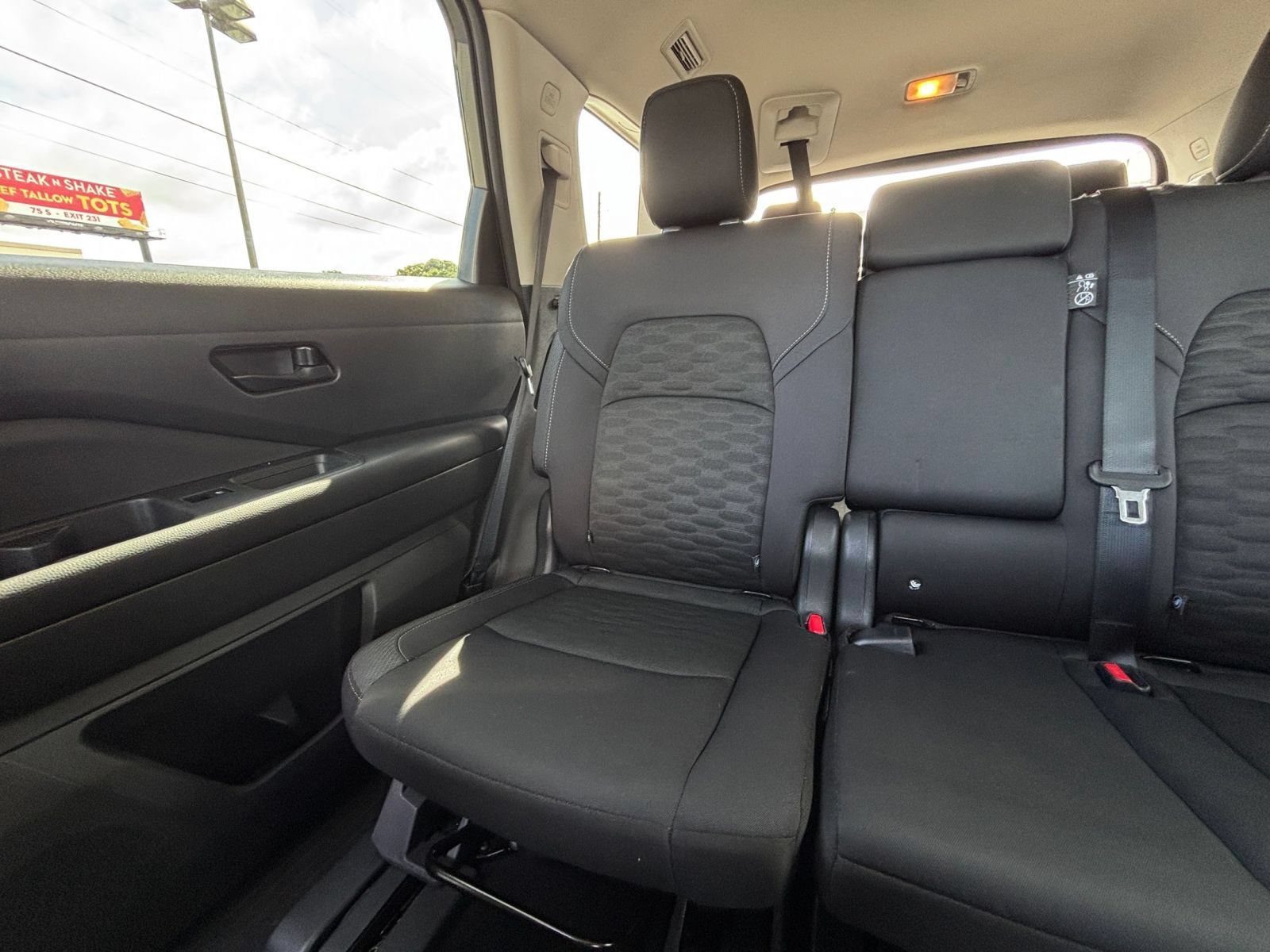 Used 2025 Nissan Pathfinder SV FWD image 42