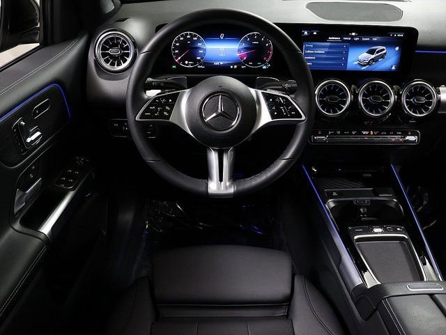 Certified 2026 Mercedes-Benz GLB 250 4MATIC image 14