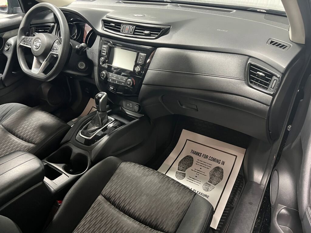 Used 2020 Nissan Rogue S image 3