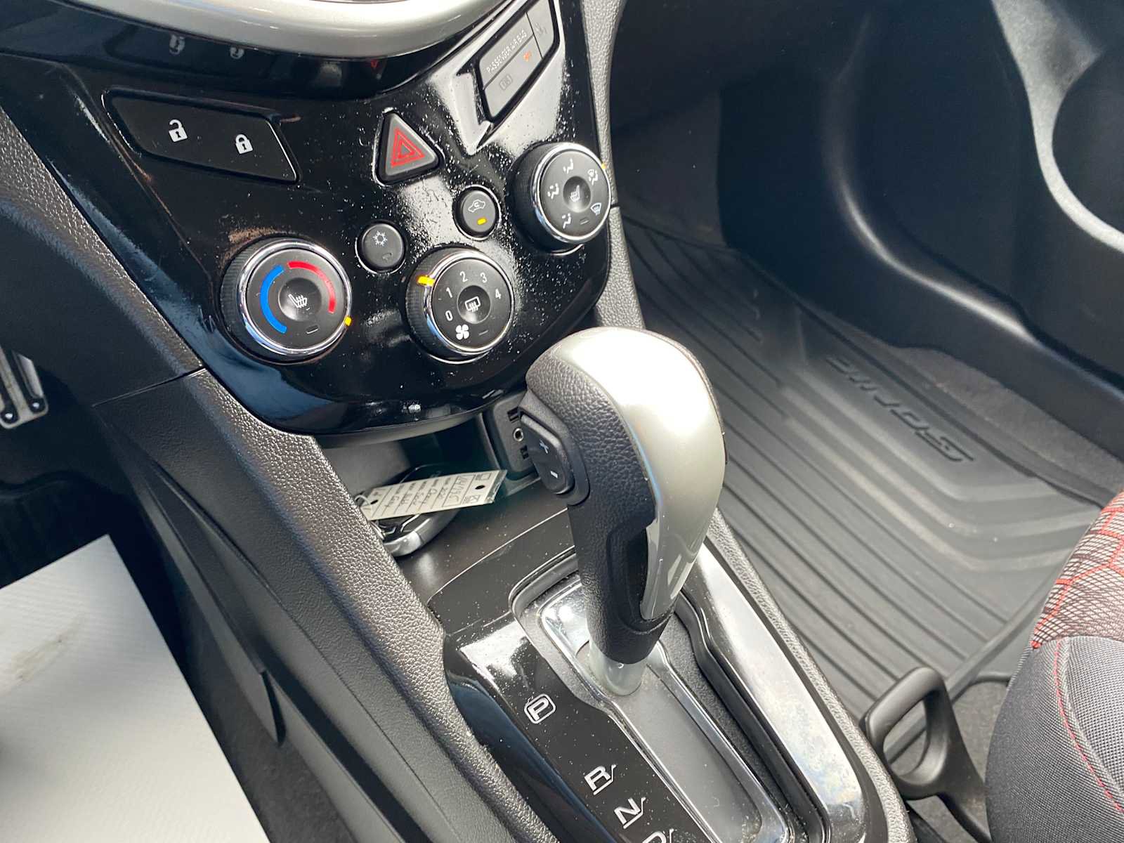 Used 2020 Chevrolet Sonic LT w/ Convenience Package image 23