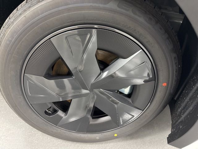 New 2026 Toyota Prius LE image 7