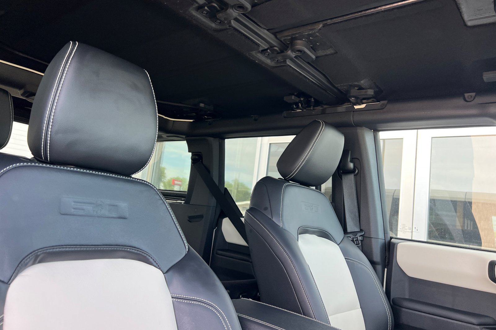 New 2026 Ford Bronco Outer Banks w/ Sasquatch Package AWD/4WD image 15