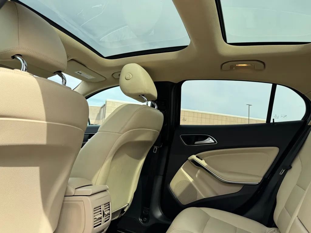 Used 2018 Mercedes-Benz GLA 250 4MATIC image 26