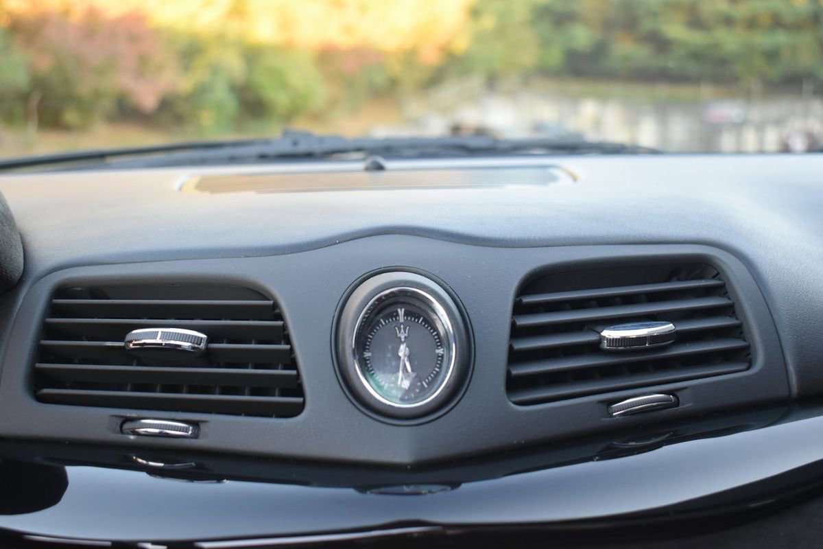 Used 2018 Maserati GranTurismo Sport image 39