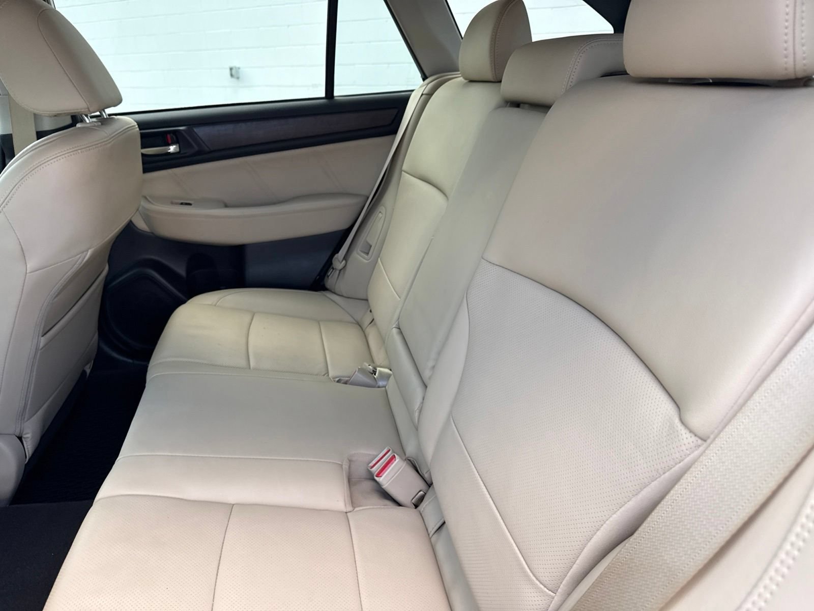 Used 2018 Subaru Outback 2.5i Limited AWD/4WD image 15