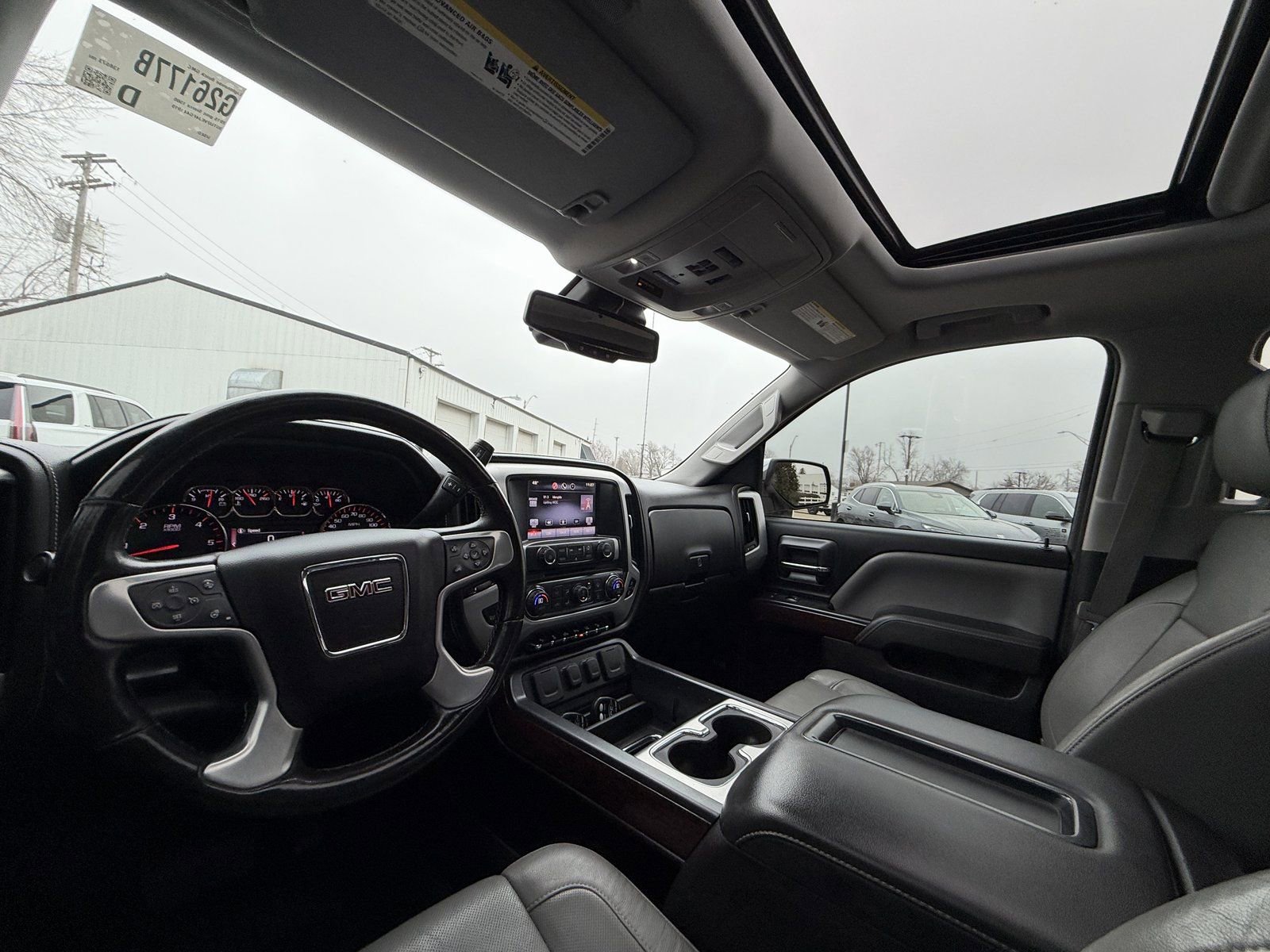 Used 2015 GMC Sierra 1500 SLT w/ SLT Crew Cab Value Package image 17