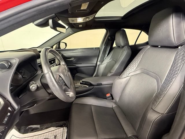 Used 2019 Lexus UX 250h AWD/4WD image 6