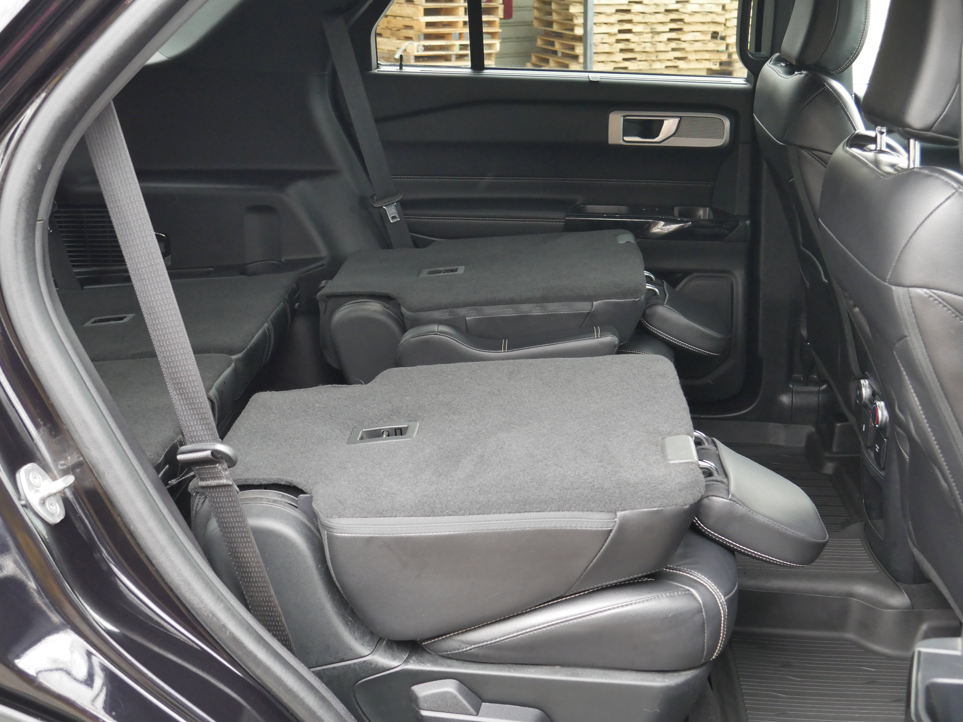 Certified 2021 Ford Explorer ST image 32