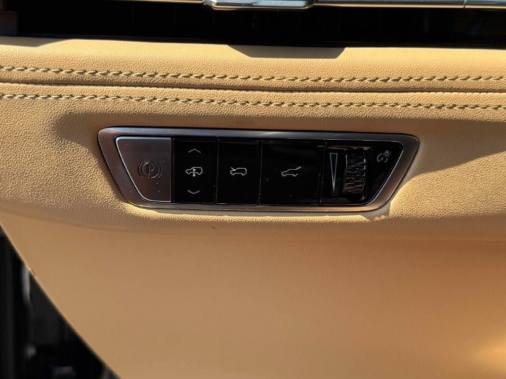 New 2025 Cadillac Escalade IQ Luxury 2 AWD/4WD image 29