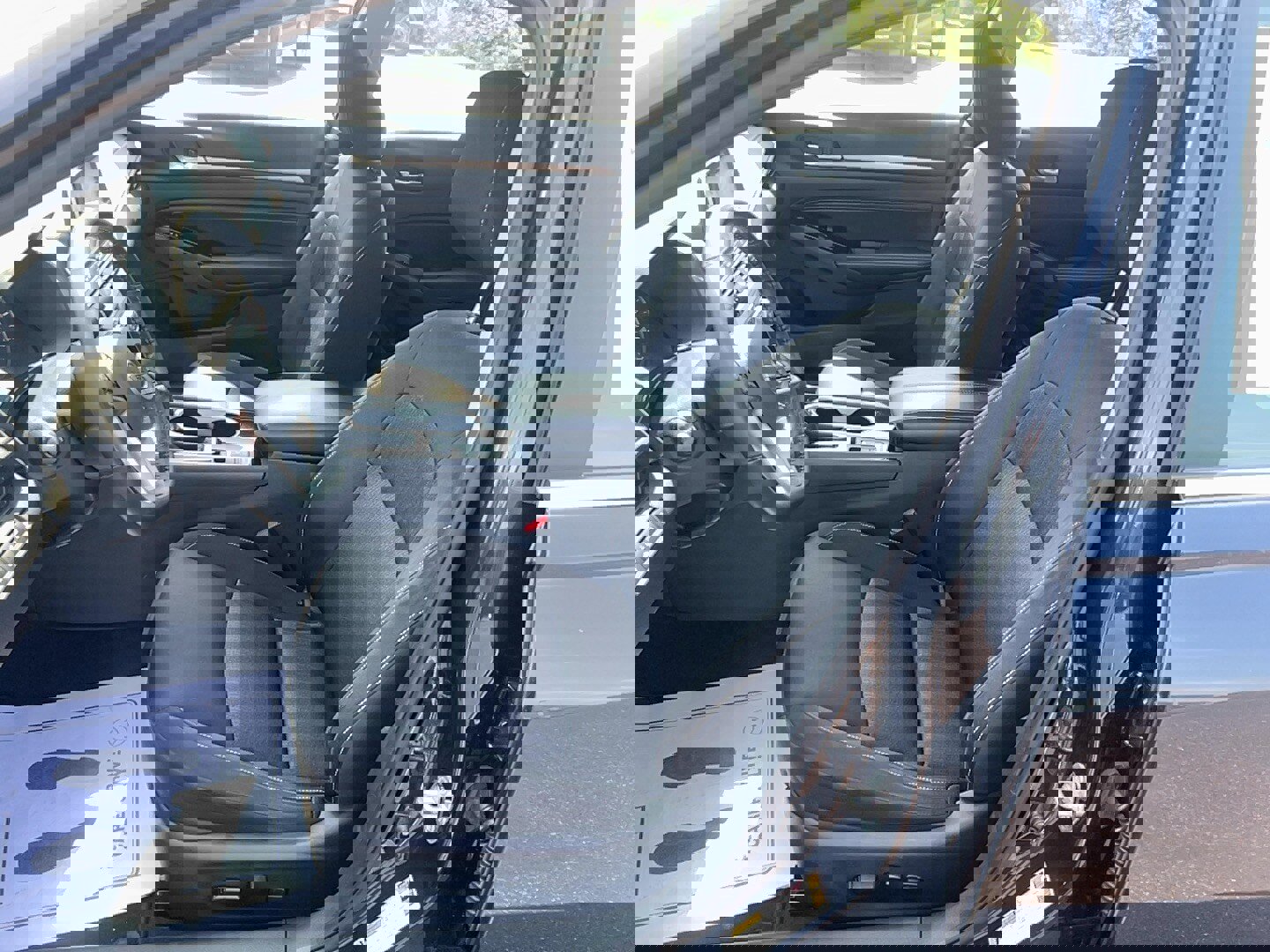 Used 2022 Nissan Altima 2.5 SV w/ SV Premium Package image 11