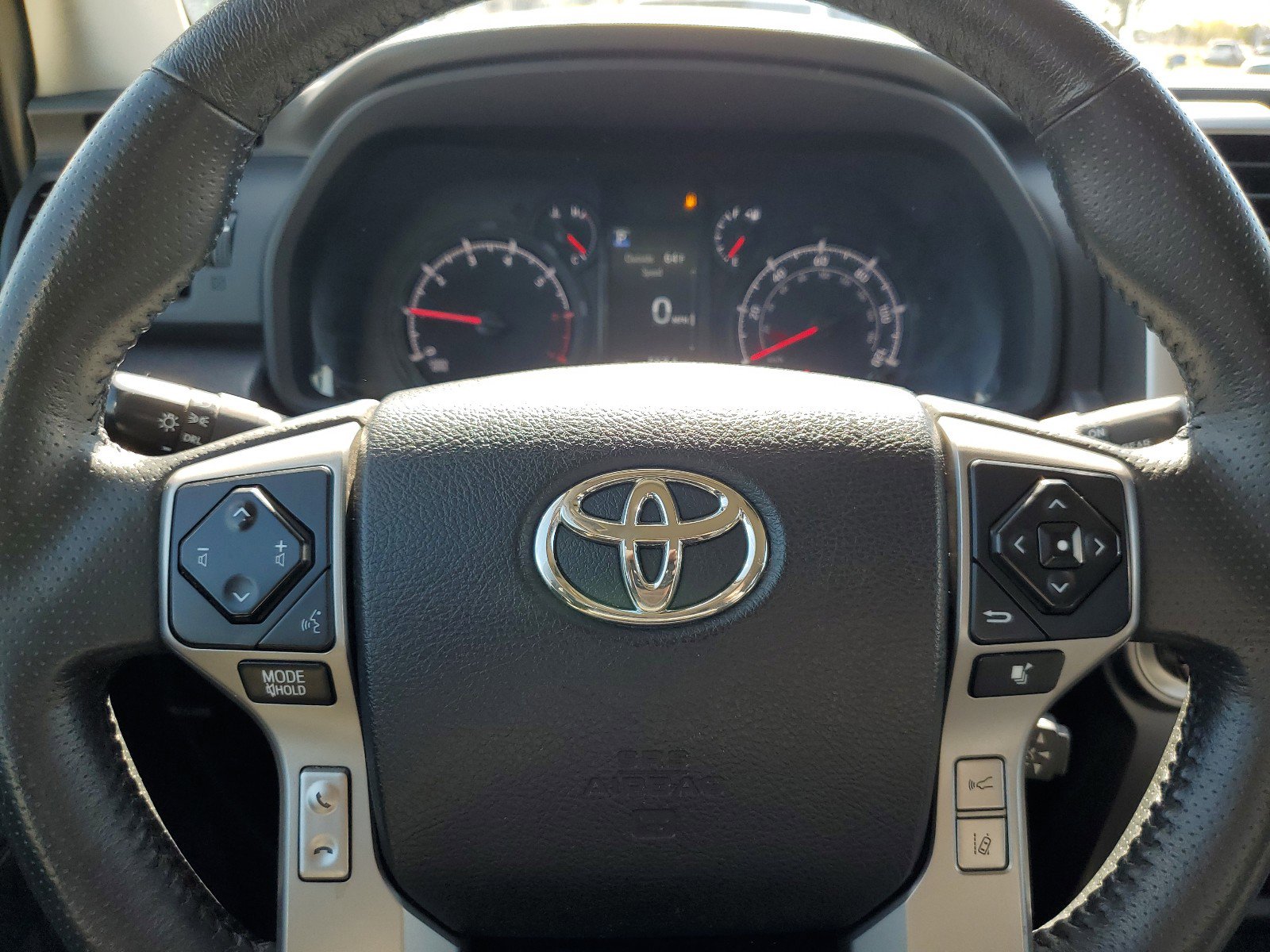 Used 2020 Toyota 4Runner SR5 AWD/4WD image 16