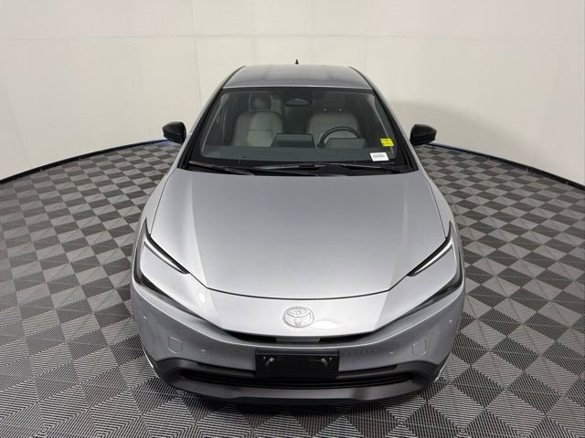 Used 2026 Toyota Prius LE image 9