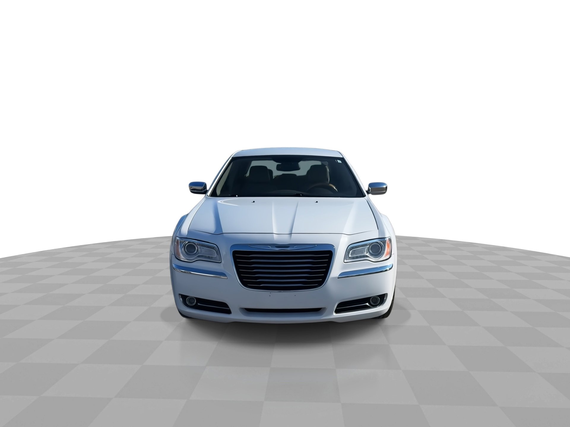 Used 2013 Chrysler 300 C image 3