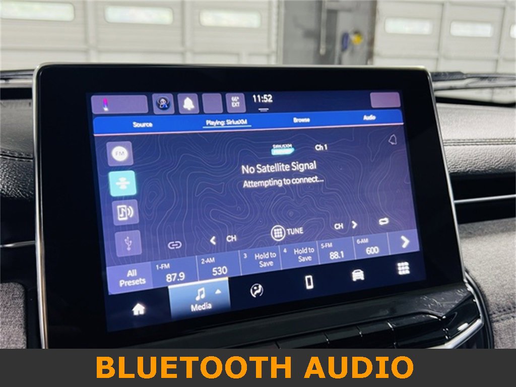 Used 2024 Jeep Compass Latitude image 6