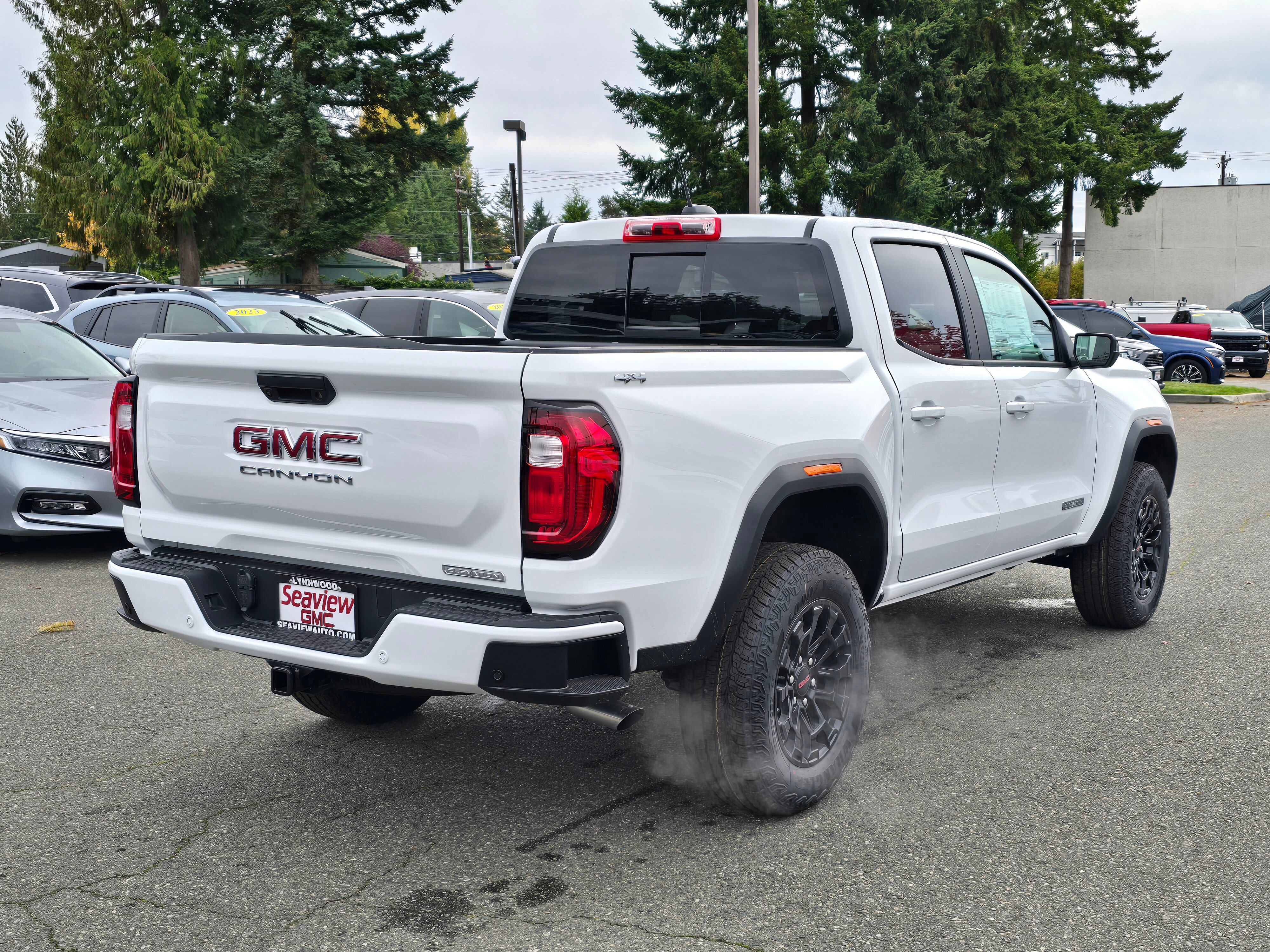 New 2026 GMC Canyon Elevation w/ Convenience Package image 7