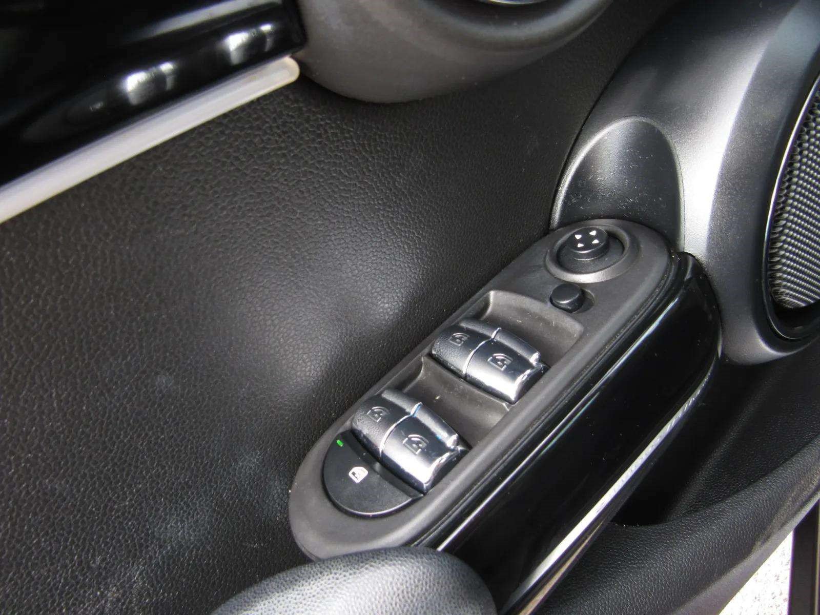 Used 2022 MINI Cooper S FWD image 24