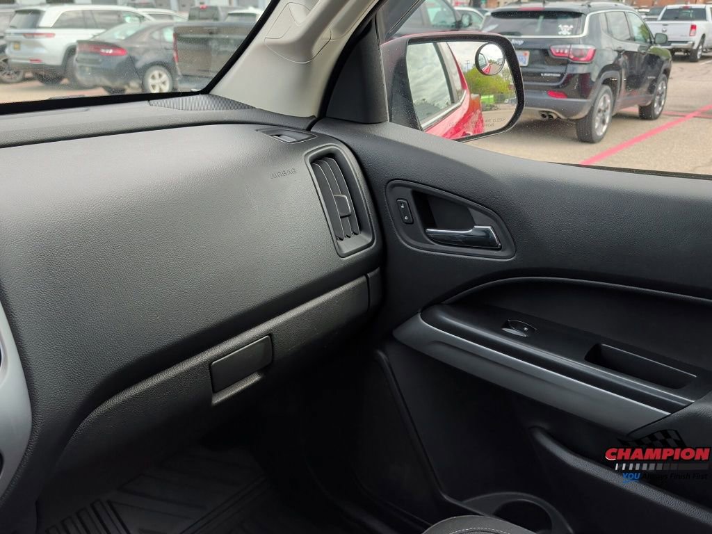 Used 2016 Chevrolet Colorado LT AWD/4WD image 21