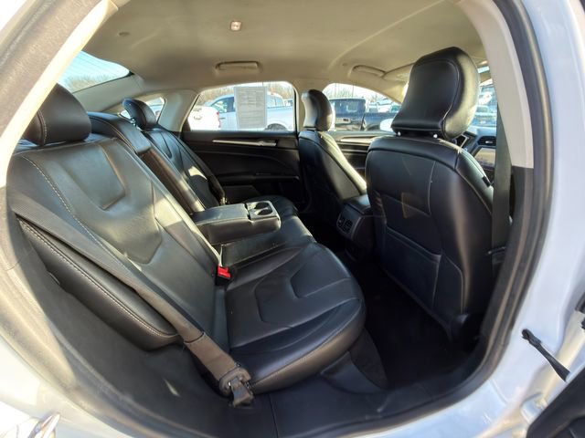 Used 2019 Ford Fusion Energi Titanium FWD image 10