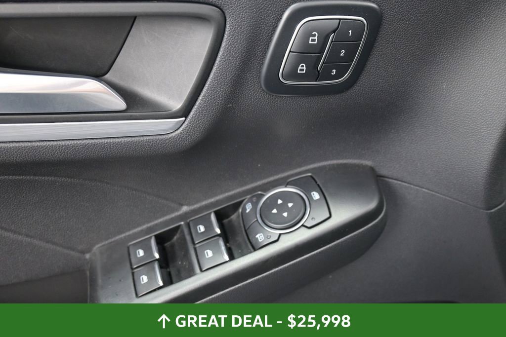 Used 2025 Ford Escape Platinum AWD/4WD image 28