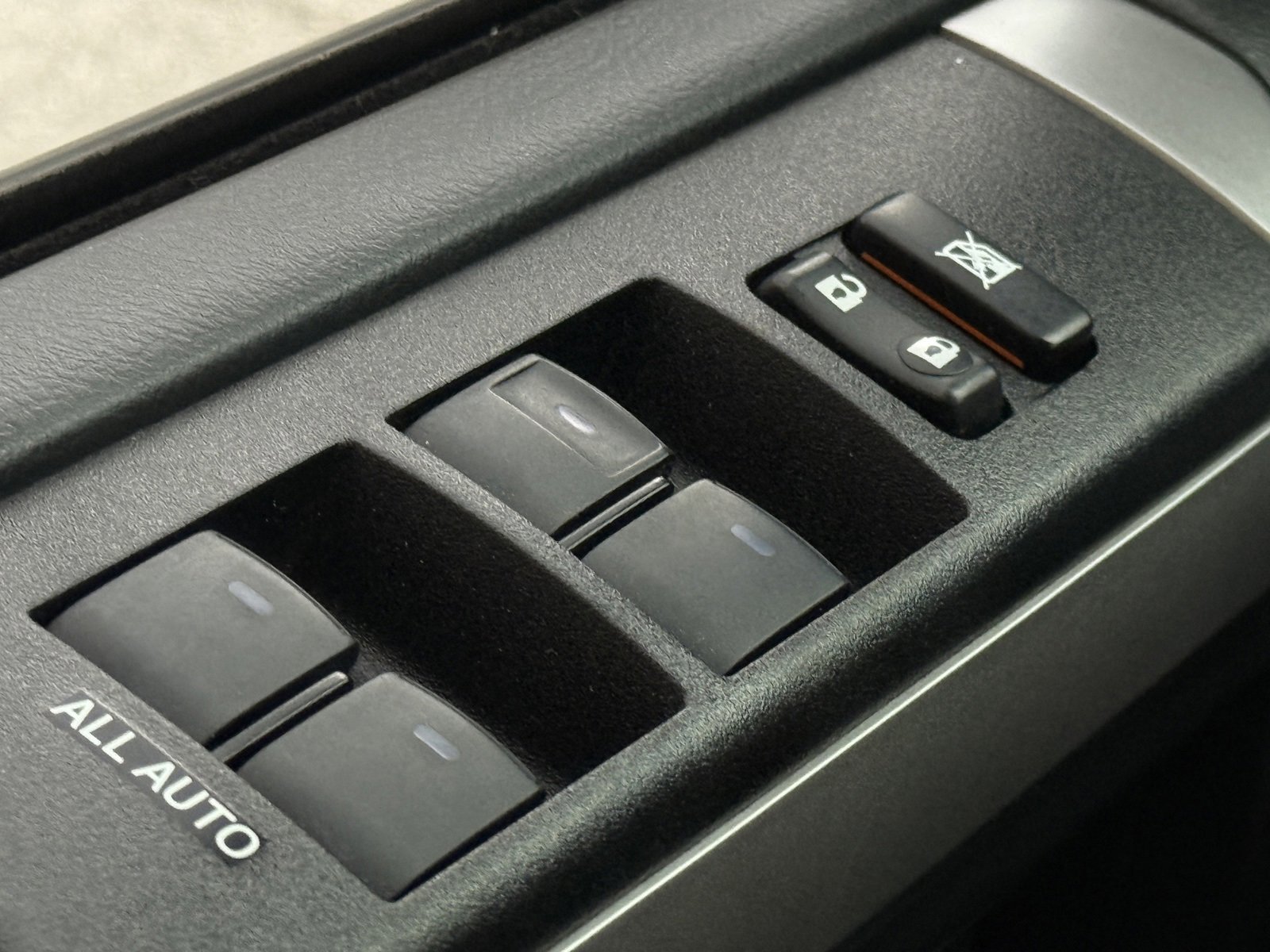 Used 2022 Toyota 4Runner SR5 image 32