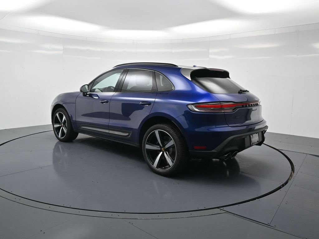 New 2025 Porsche Macan Turbo image 3