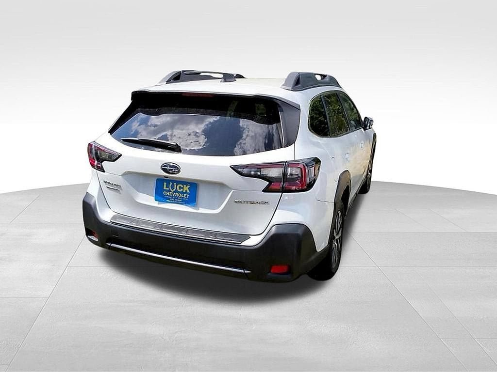 Used 2024 Subaru Outback Premium AWD/4WD image 22