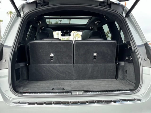 Used 2025 Mercedes-Benz GLS 580 4MATIC image 33