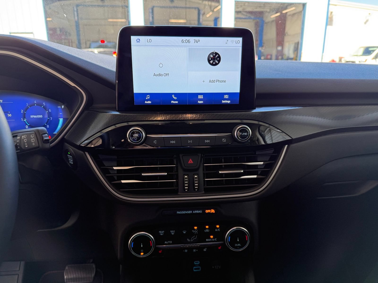 Used 2022 Ford Escape SEL w/ Technology Package AWD/4WD image 16
