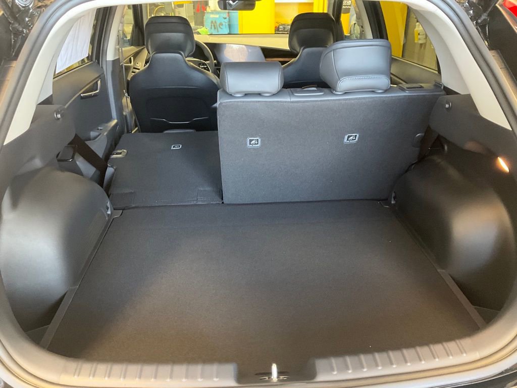 Certified 2025 Kia Niro EX image 24
