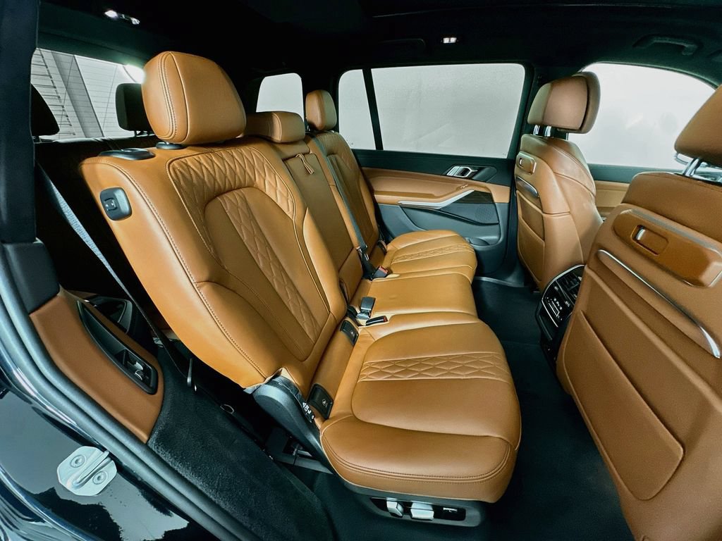 Certified 2024 BMW X7 xDrive40i w/ M Sport Package AWD/4WD image 29