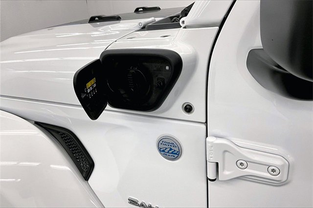 Used 2021 Jeep Wrangler Unlimited Sahara image 31