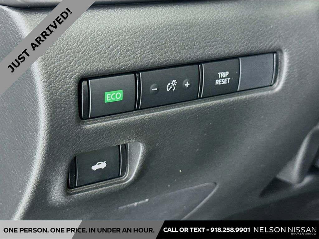 Certified 2025 Nissan Sentra S image 10