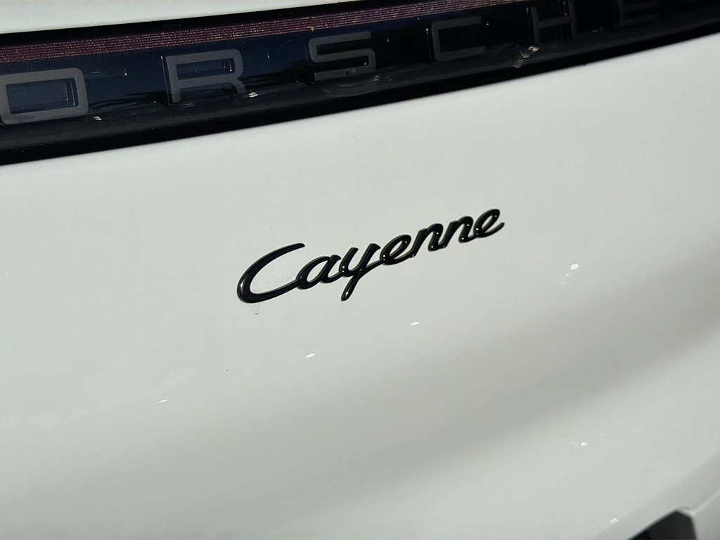 Used 2022 Porsche Cayenne Coupe AWD/4WD image 26