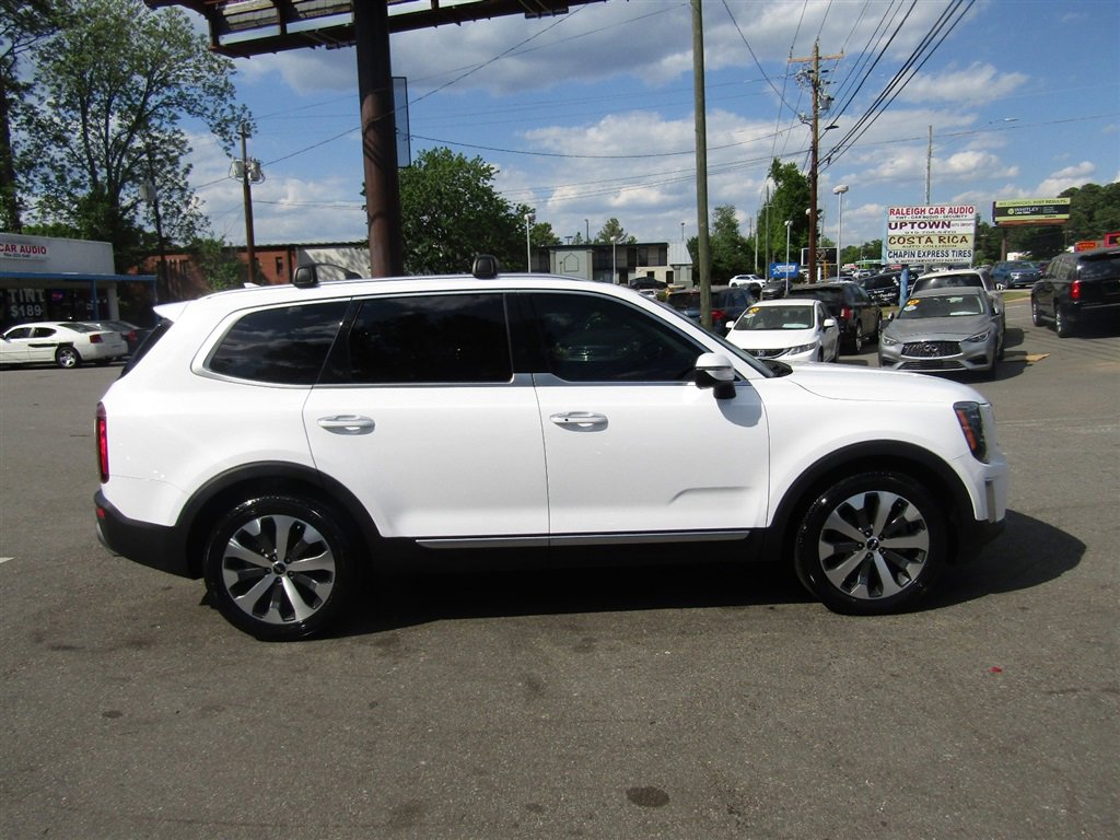 Used 2022 Kia Telluride S image 8
