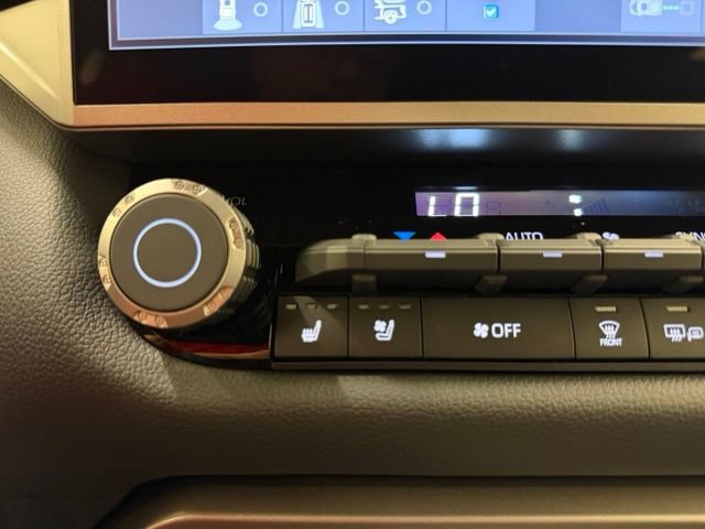 New 2026 Toyota Tundra Limited AWD/4WD image 76