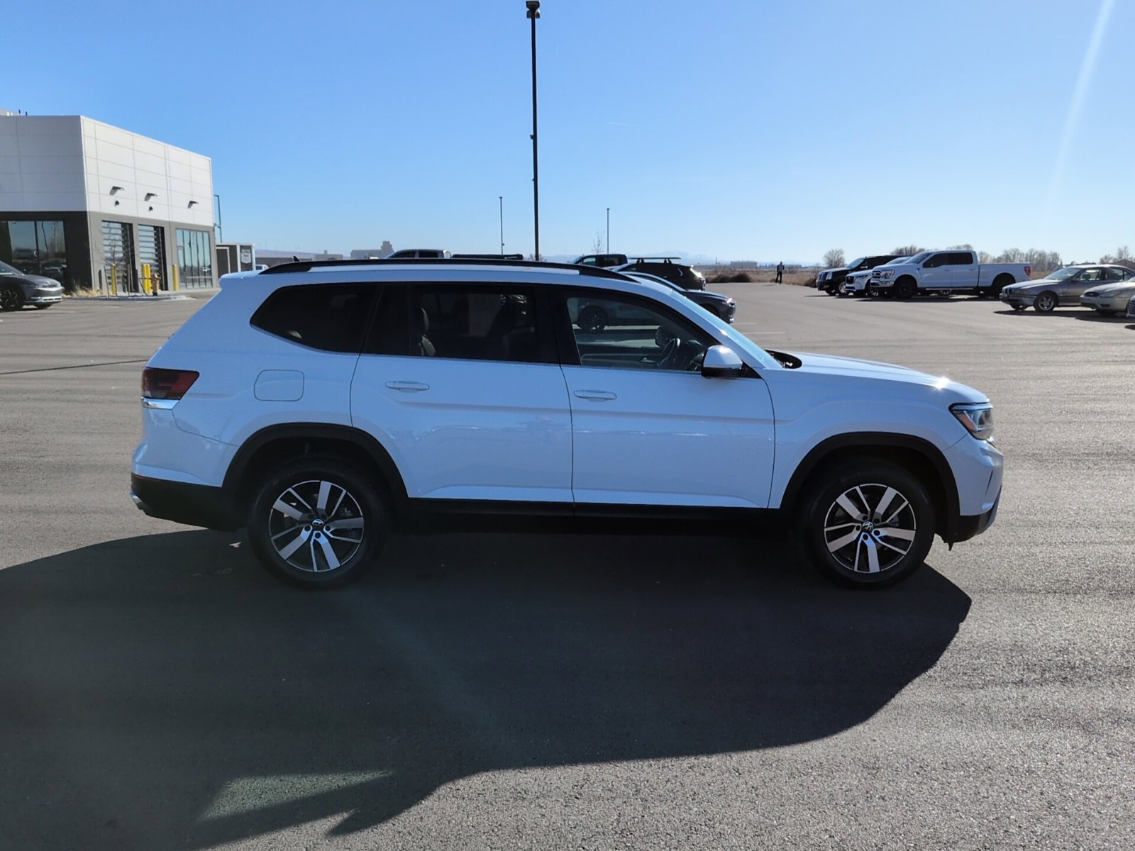 Used 2021 Volkswagen Atlas SE image 8