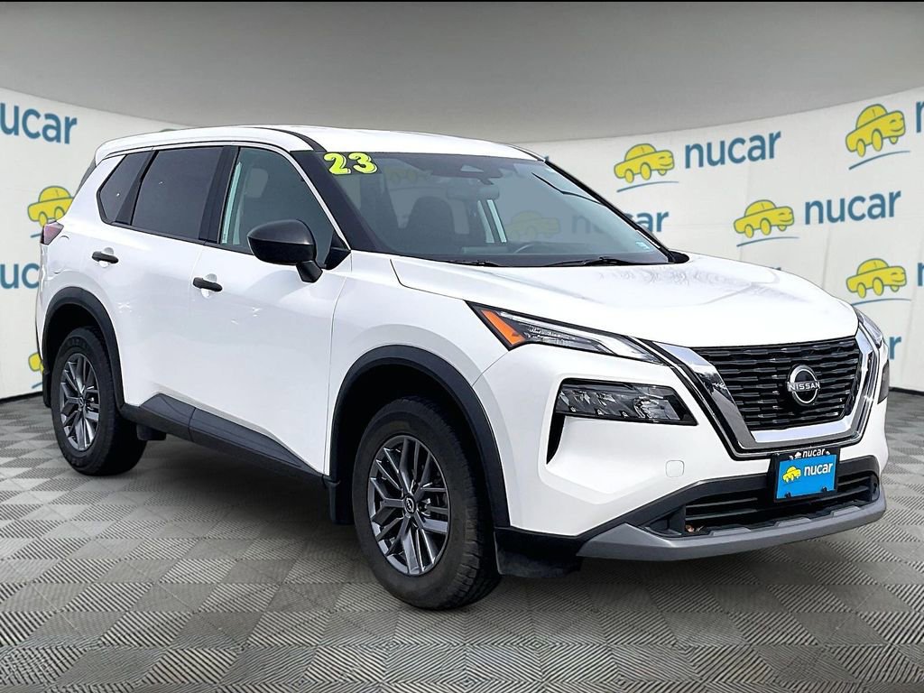 Used 2023 Nissan Rogue S image 1