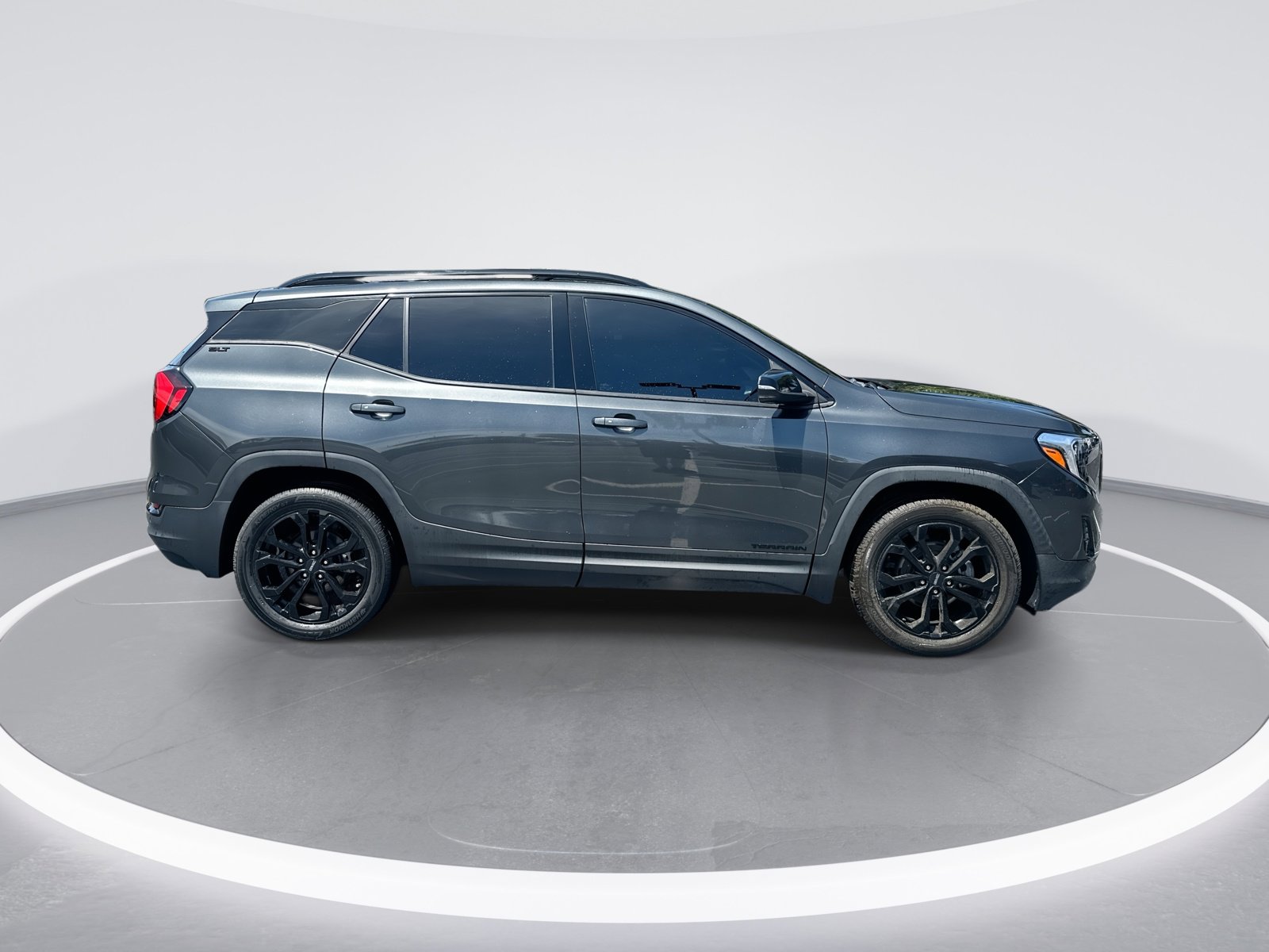 Used 2021 GMC Terrain SLT w/ Infotainment Package II FWD image 10