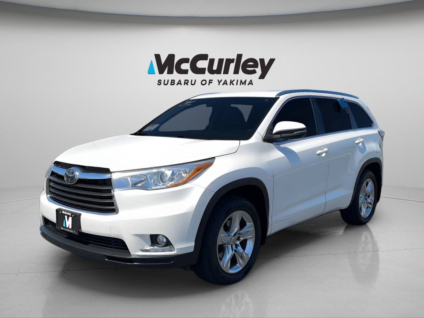 Used 2014 Toyota Highlander Limited w/ Driver Technology Package AWD/4WD image 1