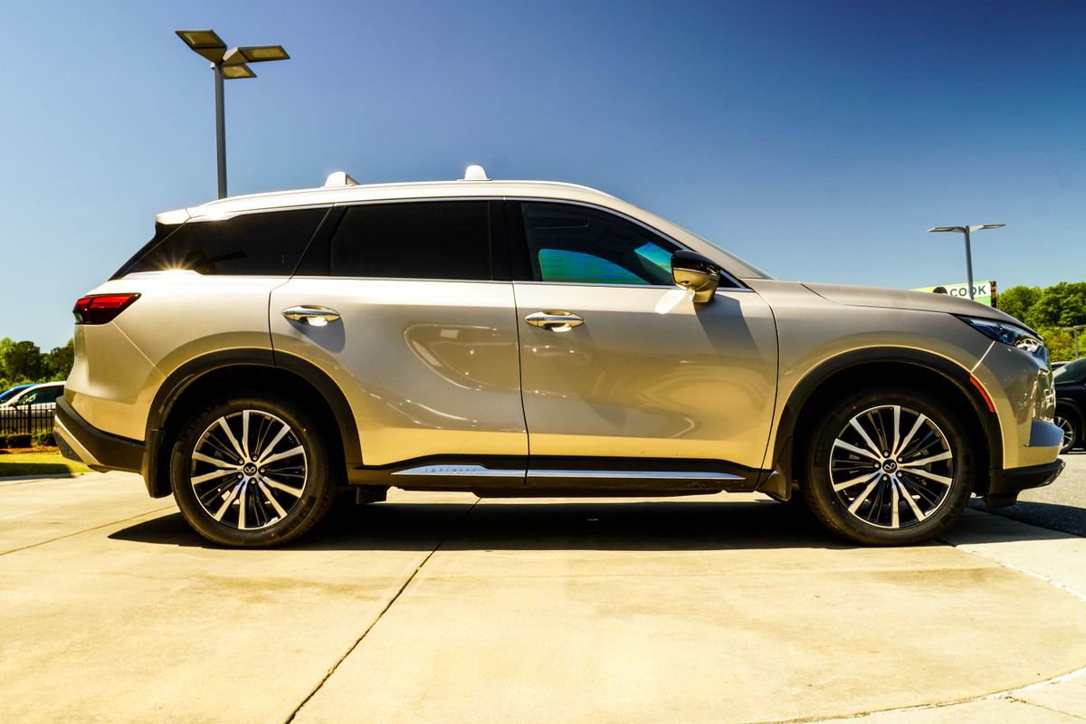 Certified 2023 INFINITI QX60 Sensory w/ Cargo Package image 6