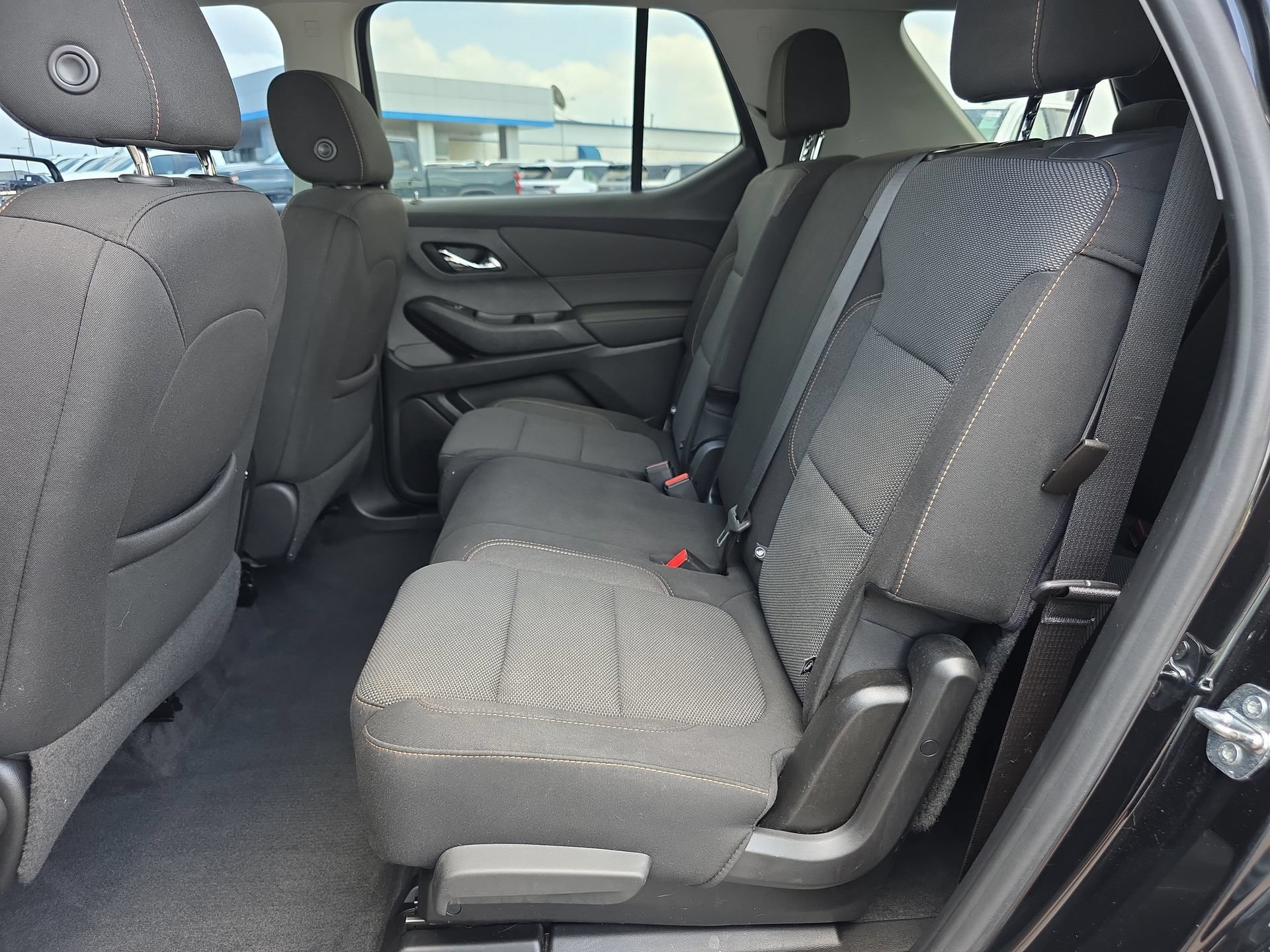 Used 2020 Chevrolet Traverse LS w/ LPO, Blackout Package FWD image 11