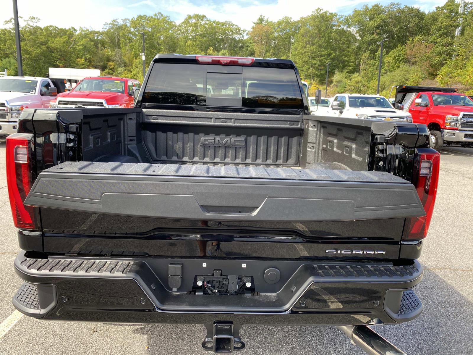 New 2026 GMC Sierra 2500 Denali w/ Denali Reserve Package image 5