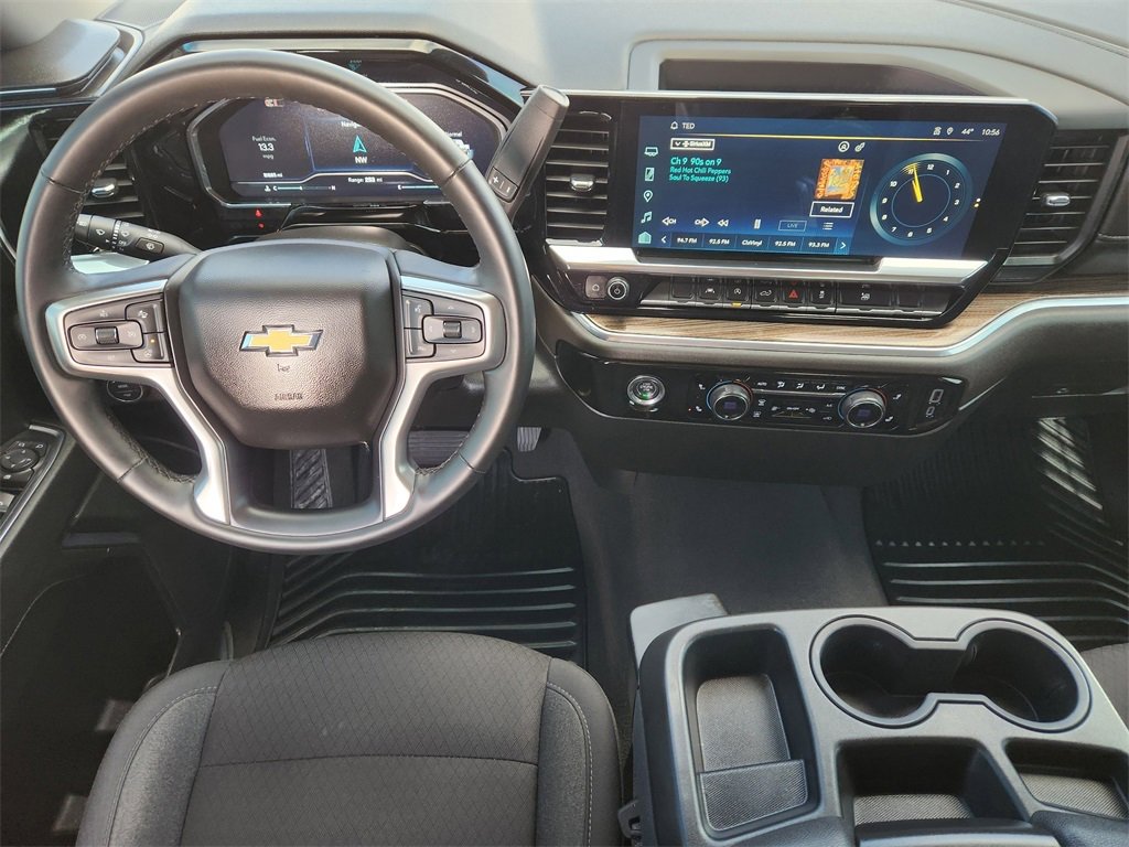 Used 2024 Chevrolet Silverado 1500 LT image 28