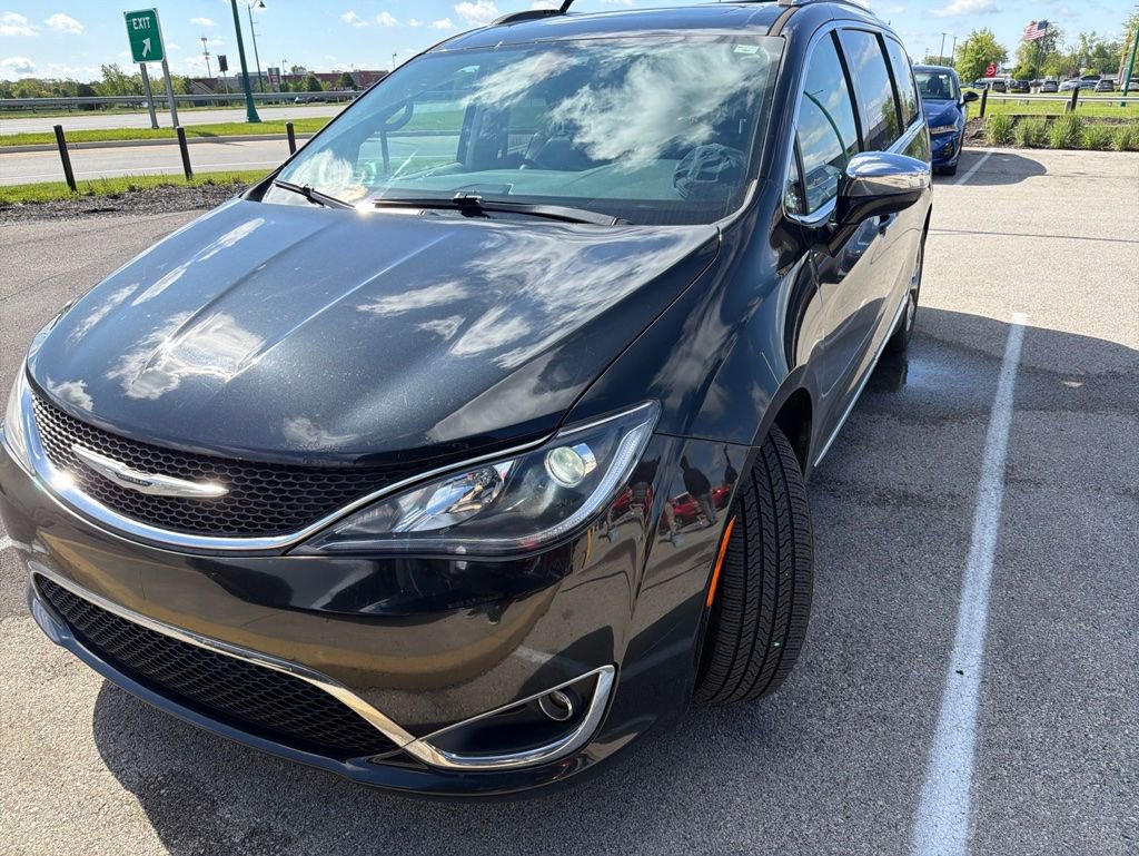 Used 2019 Chrysler Pacifica Limited FWD image 9