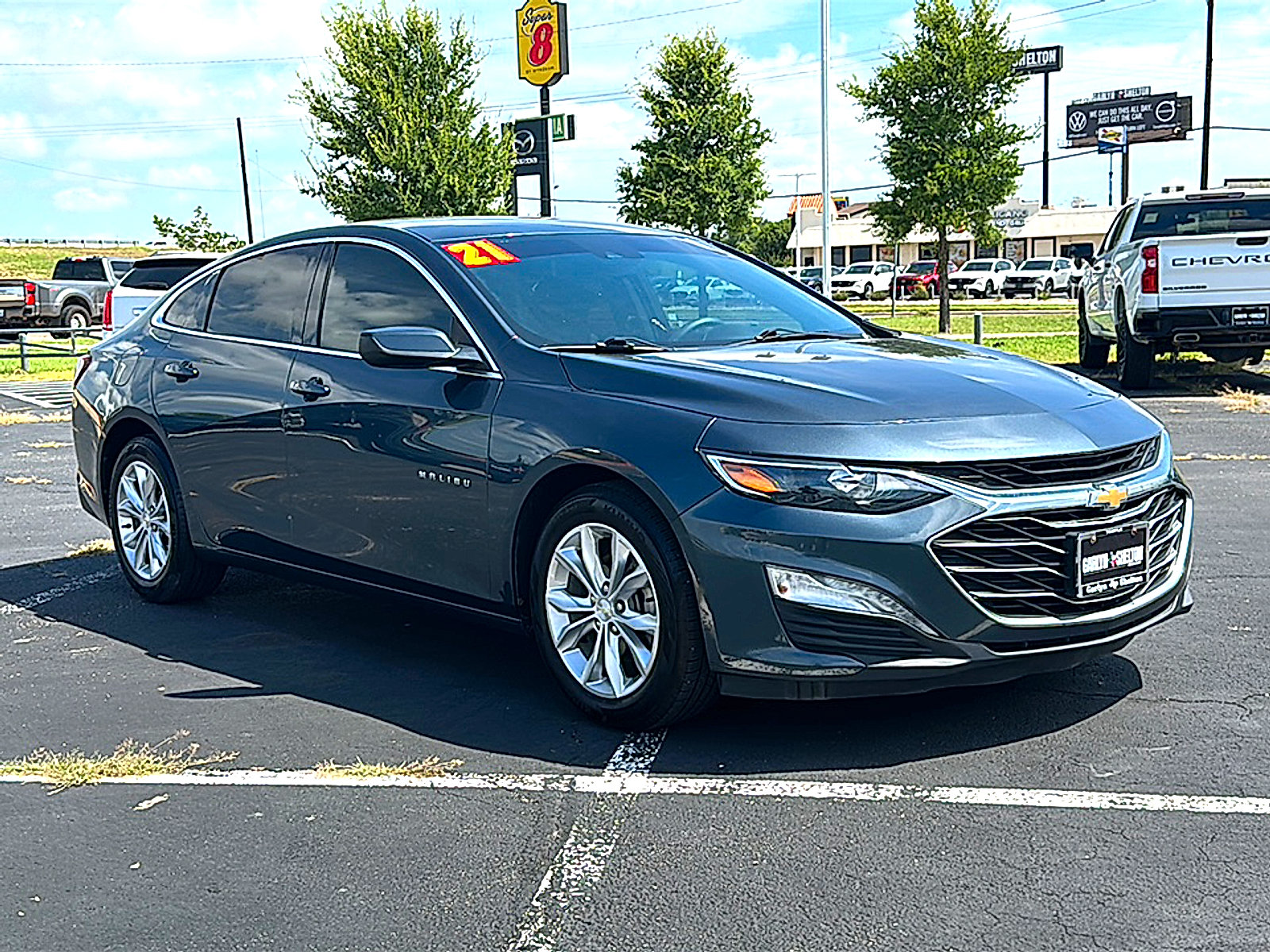 Used 2021 Chevrolet Malibu LT FWD image 10