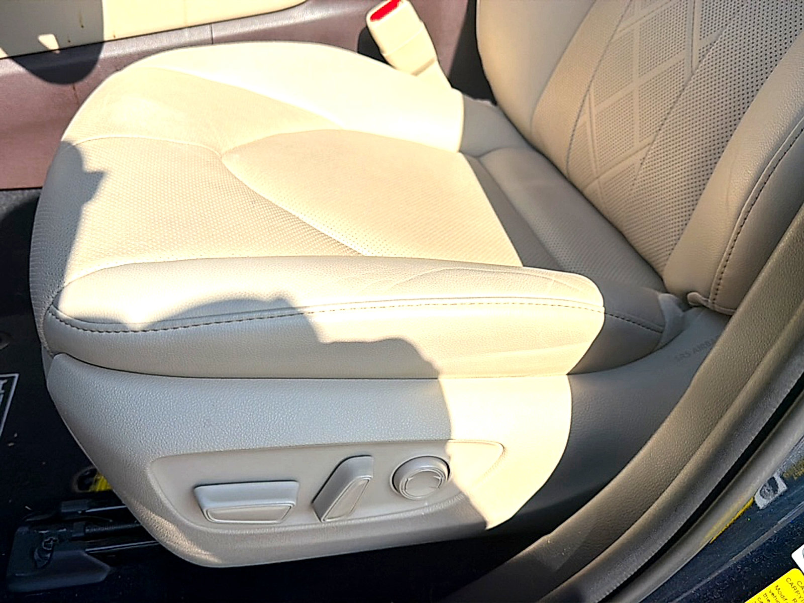 Used 2021 Toyota Highlander Platinum FWD image 6