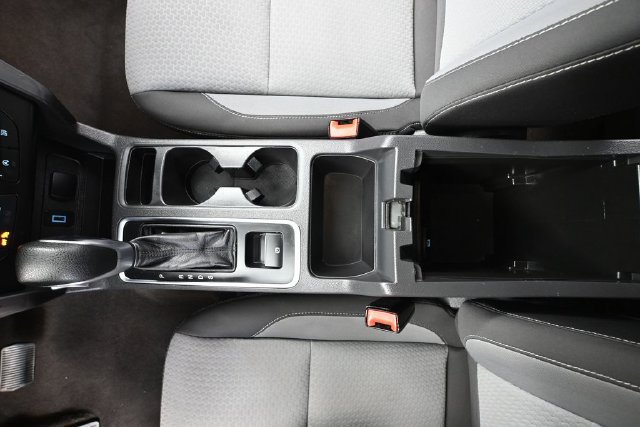 Used 2019 Ford Escape SE FWD image 26